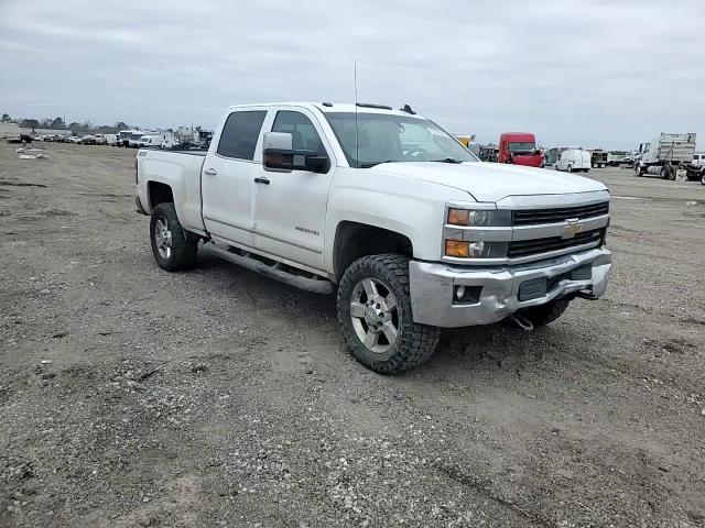 2016 Chevrolet Silverado - Image 10