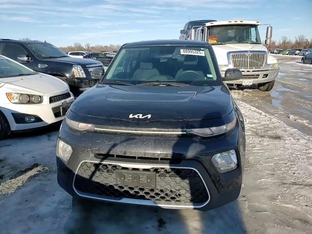 2022 Kia Soul - Image 11