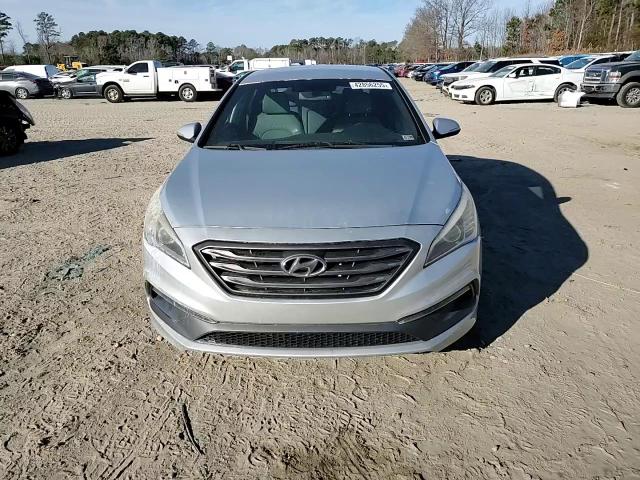 2015 Hyundai Sonata - Image 10