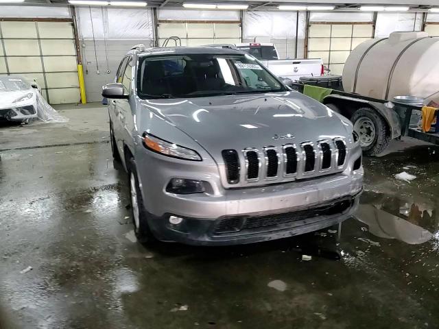 2015 Jeep Grand Cherokee - Image 15