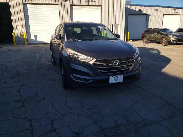 2016 Hyundai Tucson - Image 11