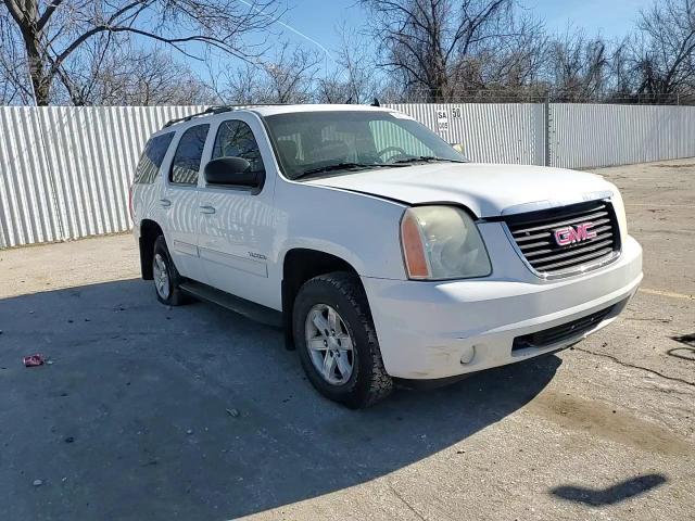 2011 GMC Yukon - Image 11