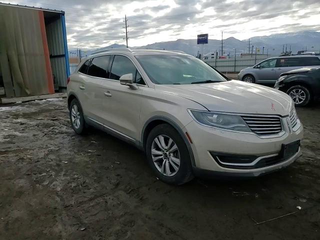 2017 Lincoln MKX - Image 12
