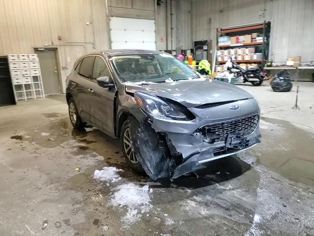 2022 Ford Escape - Image 11