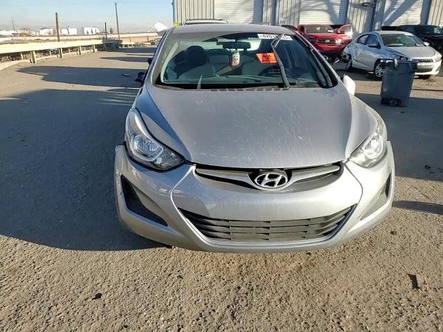 2015 Hyundai Elantra - Image 10
