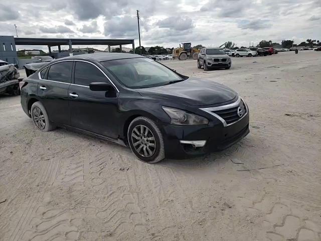 2014 Nissan Altima - Image 10
