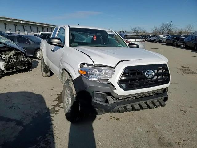 2017 Toyota Tacoma - Image 10
