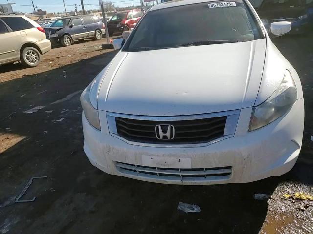 2009 Honda Accord - Image 11