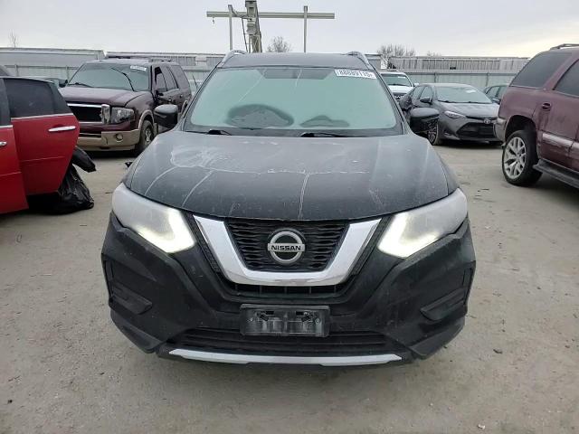 2018 Nissan Rogue - Image 11