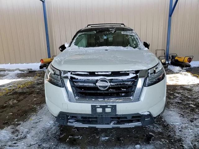 2024 Nissan Pathfinder - Image 11