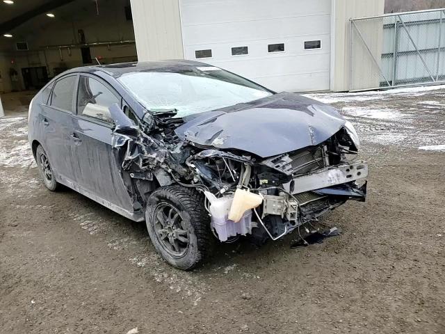 2015 Toyota Prius - Image 12