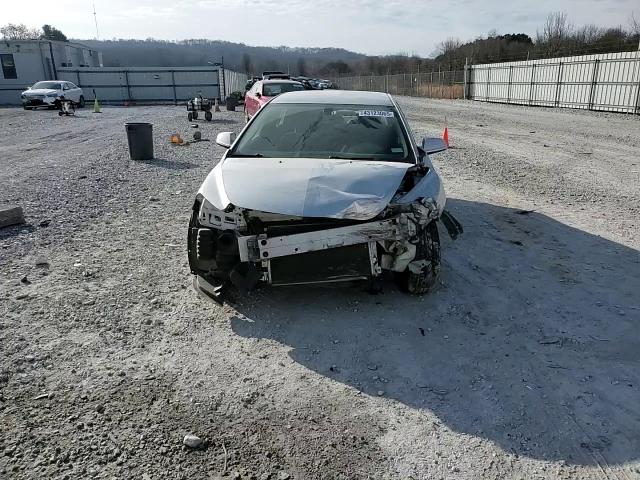 2012 Chevrolet Malibu - Image 11