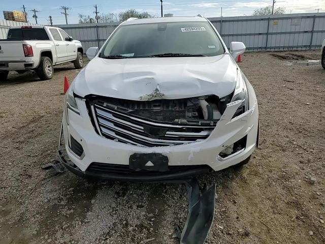 2017 Cadillac XT5 - Image 12