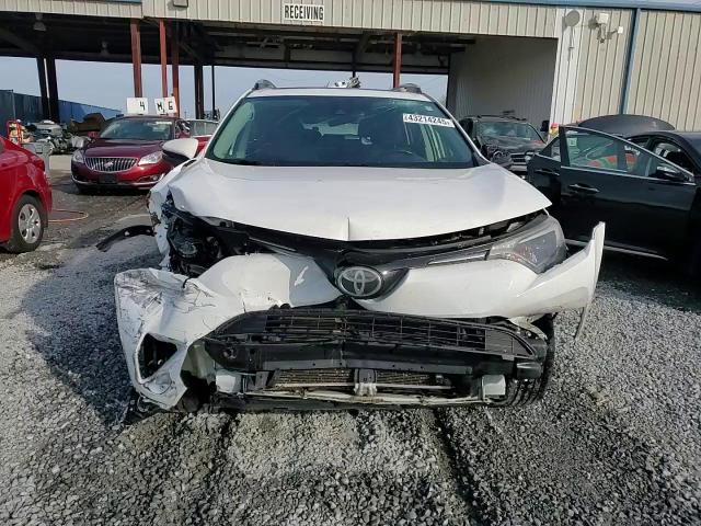 2018 Toyota RAV 4 - Image 14