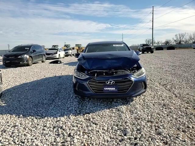 2017 Hyundai Elantra - Image 10