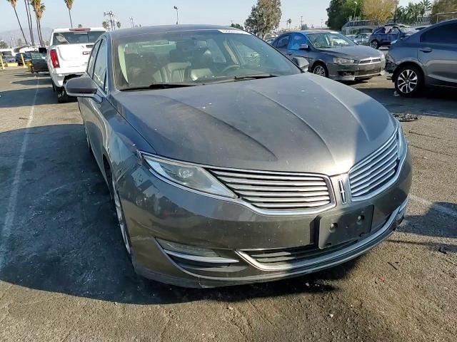 2015 Lincoln MKZ - Image 11