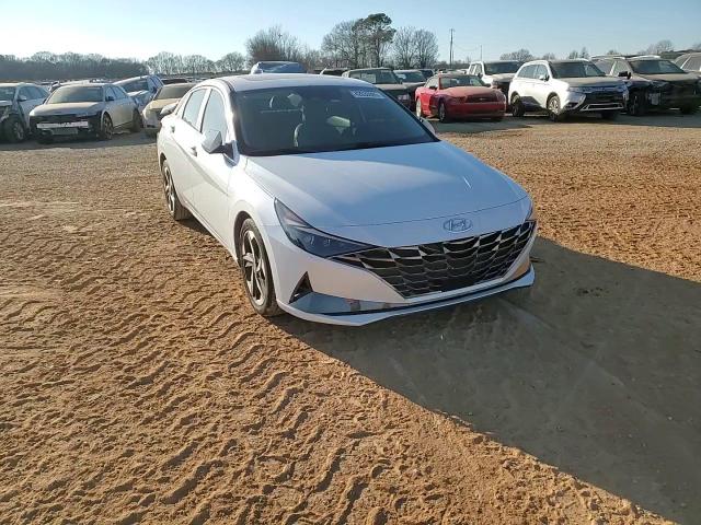 2021 Hyundai Elantra - Image 10