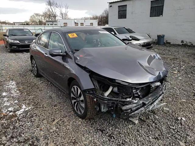 2017 Honda Accord - Image 14