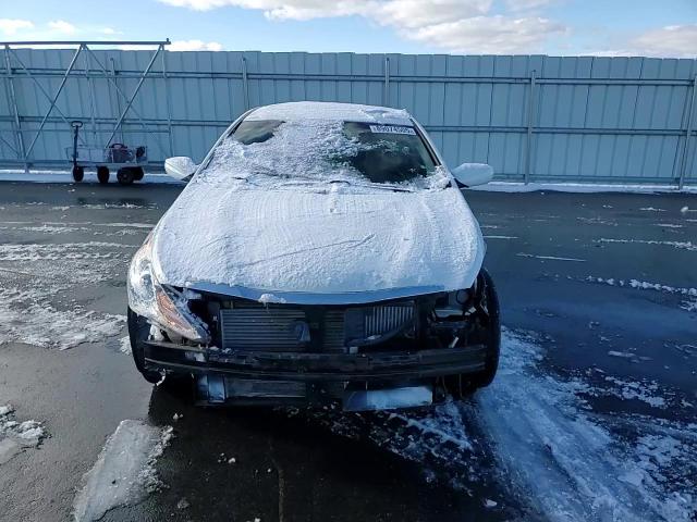 2011 Hyundai Sonata - Image 11