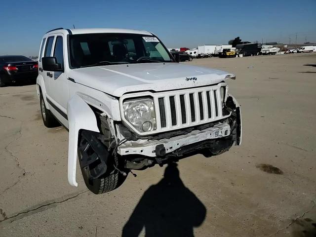 2012 Jeep Liberty (North America) - Image 12