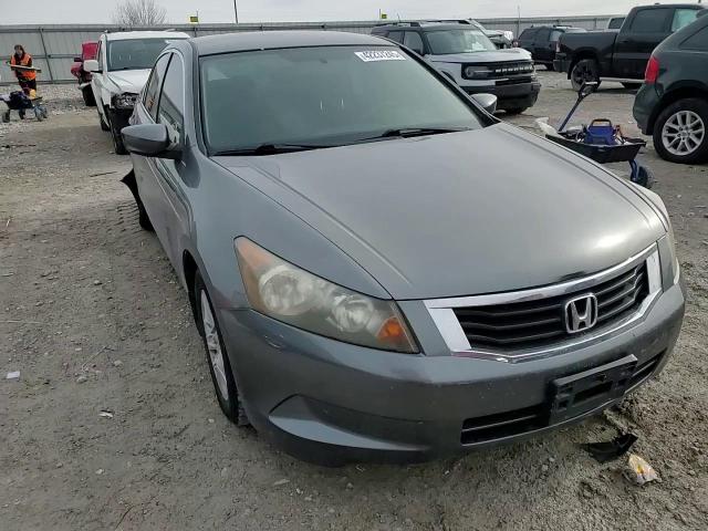 2009 Honda Accord - Image 11
