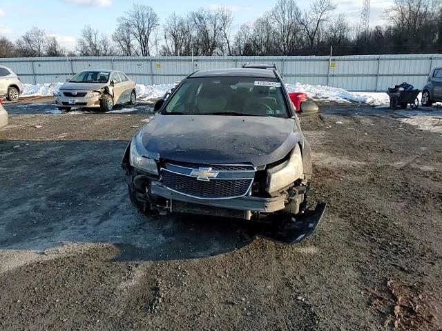 2011 Chevrolet Cruze - Image 11