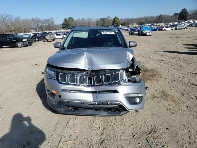 2020 Jeep Compass - Image 12