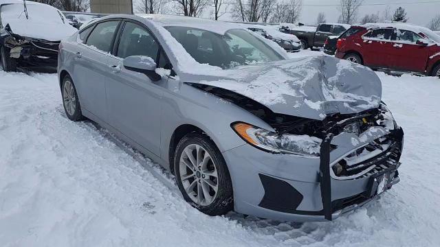 2020 Ford Fusion - Image 10