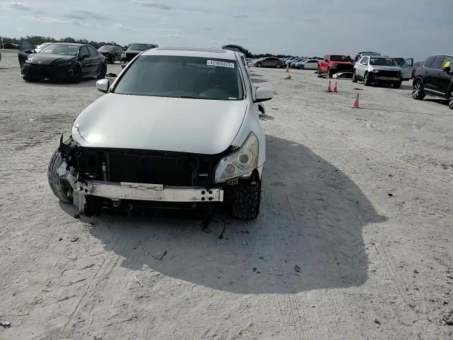 2013 Infiniti G - Image 11
