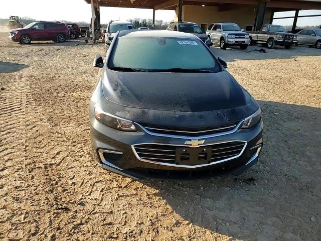 2017 Chevrolet Malibu - Image 10