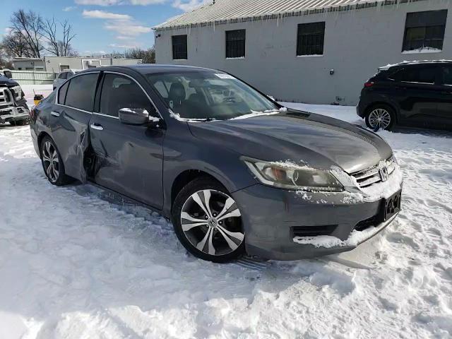 2015 Honda Accord - Image 13