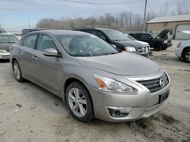 2014 Nissan Altima - Image 11