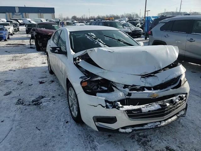2018 Chevrolet Malibu - Image 11