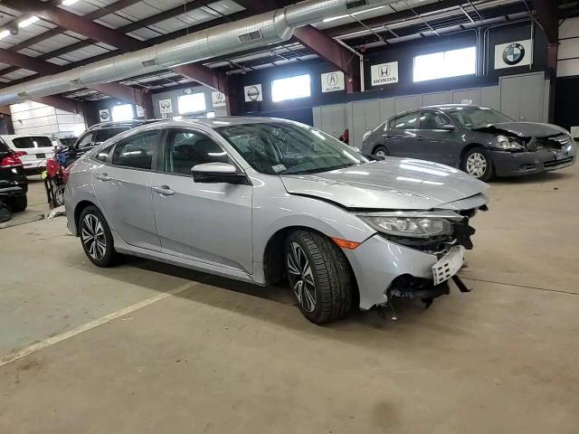 2017 Honda Civic - Image 10