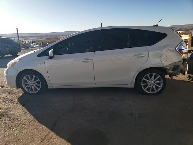 2012 Toyota Prius - Image 10