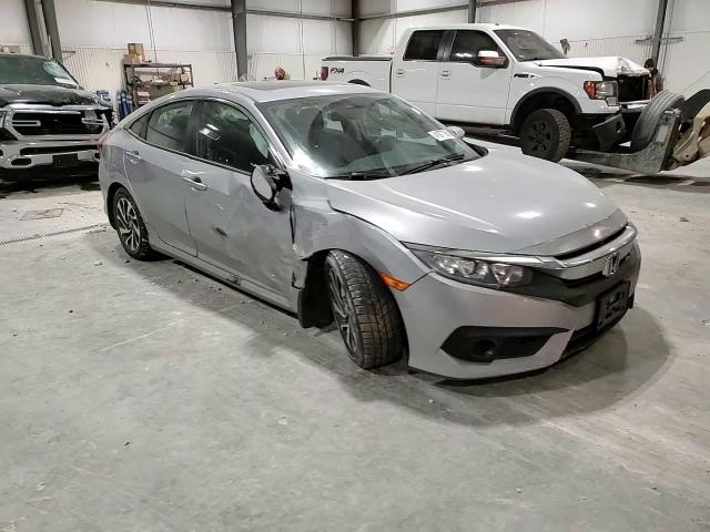 2018 Honda Civic - Image 11