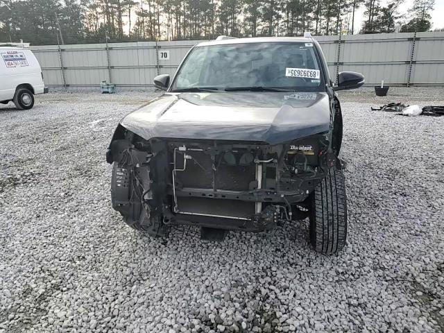 2018 Toyota 4Runner - Image 15