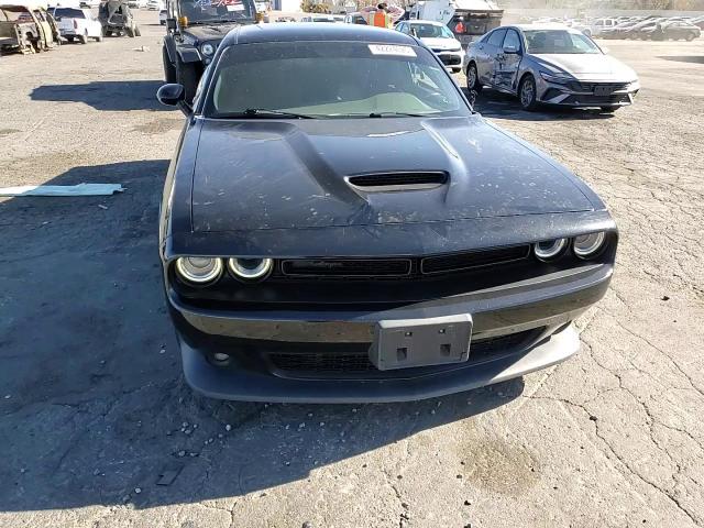 2019 Dodge Challenger - Image 10