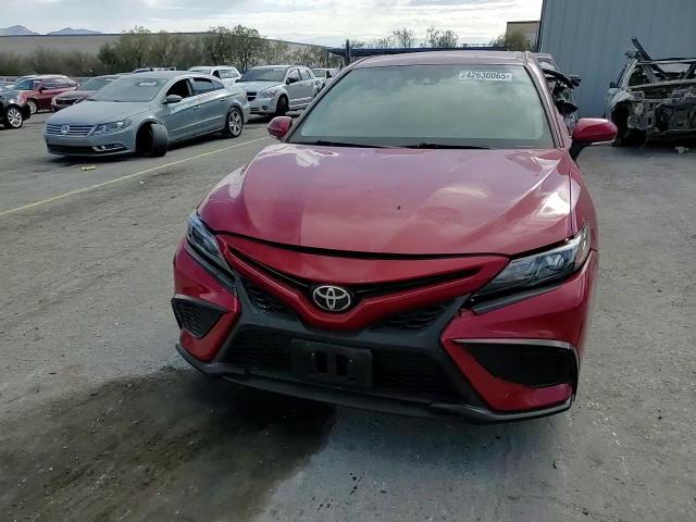 2022 Toyota Camry - Image 11