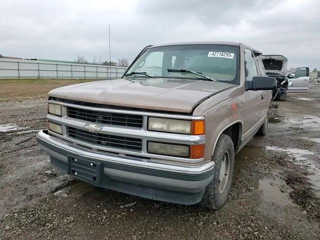 1996 Chevrolet GMT-400 - Image 11
