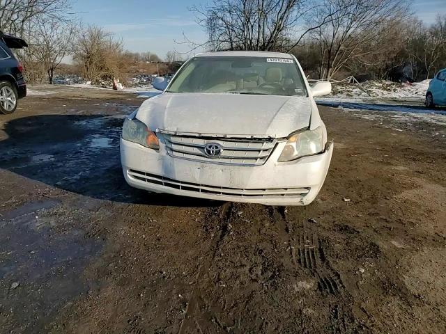 2006 Toyota Avalon - Image 10