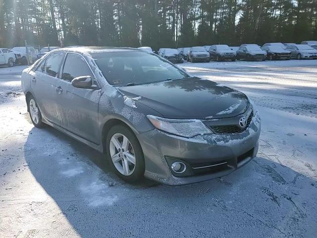 2012 Toyota Camry - Image 11