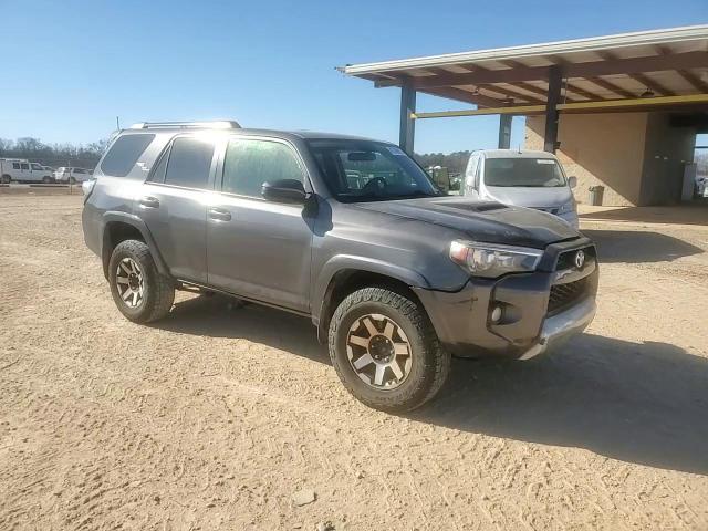2019 Toyota 4Runner - Image 12