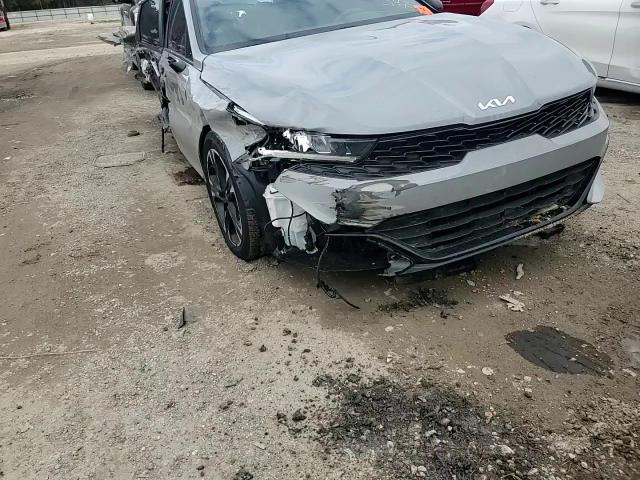 2022 Kia K5 - Image 10