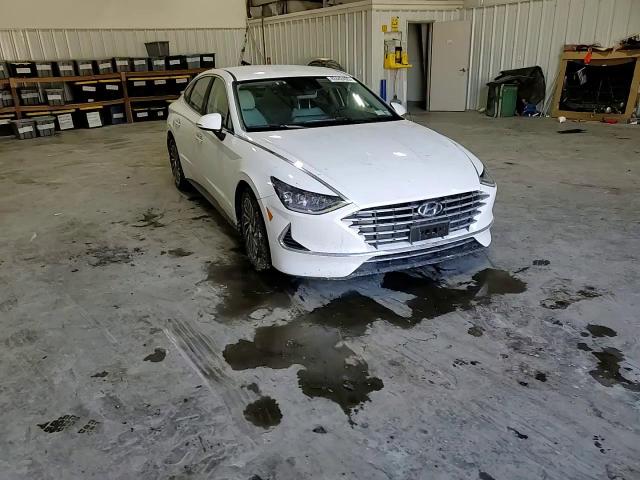 2023 Hyundai Sonata - Image 11