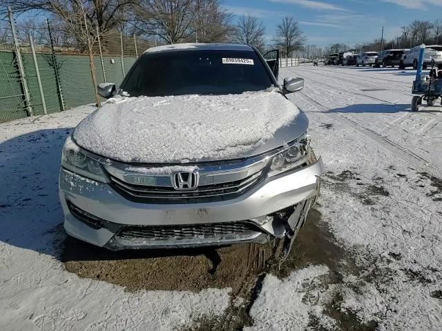 2017 Honda Accord - Image 10