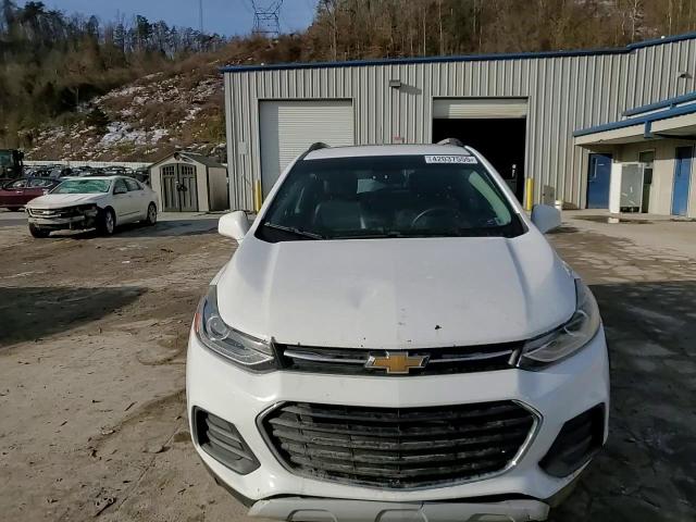 2017 Chevrolet Trax - Image 11