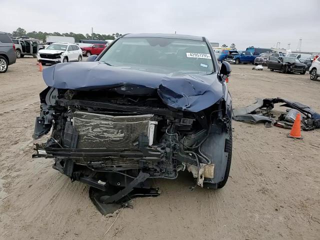 2019 Hyundai Santa Fe - Image 11