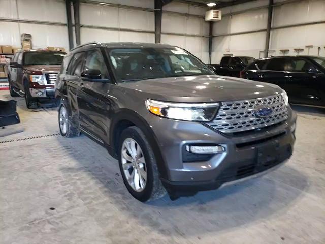 2022 Ford Explorer - Image 12