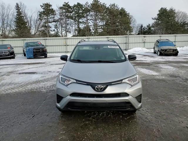 2018 Toyota RAV 4 - Image 12